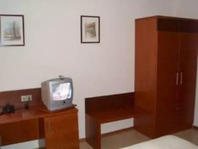 سيتي هوتل كولن فندق 2*